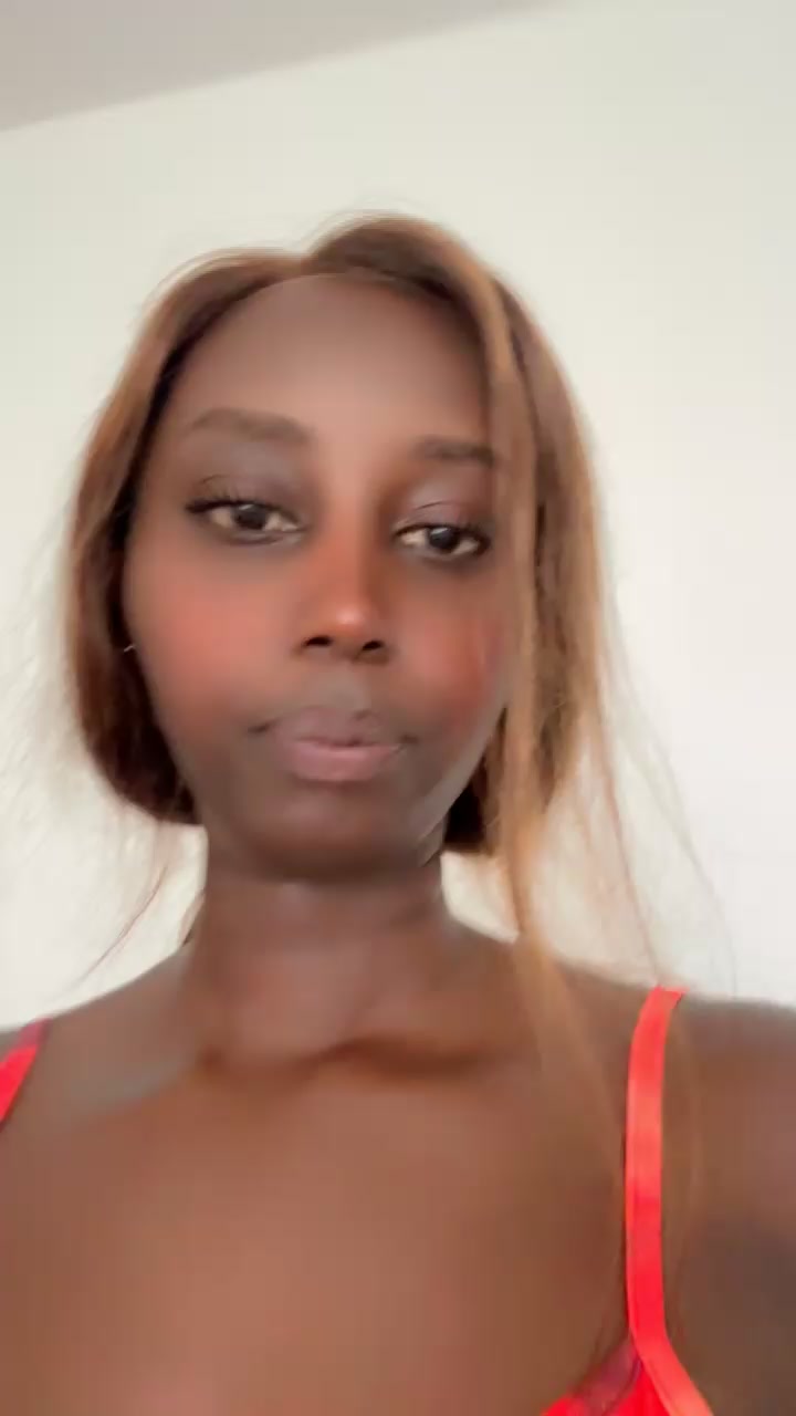 @First lady _MaDEe🍒