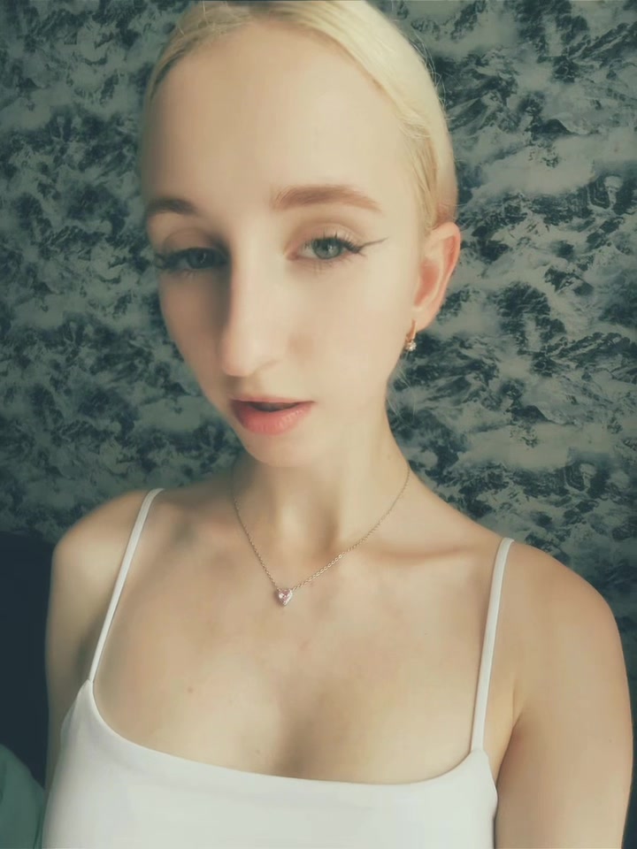 @маруся 🐣