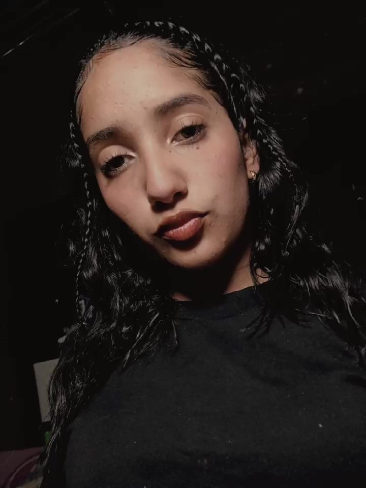 @Mely🦋