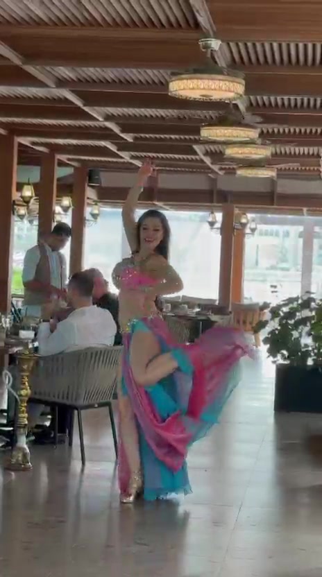 @Esmeralda Bellydancer