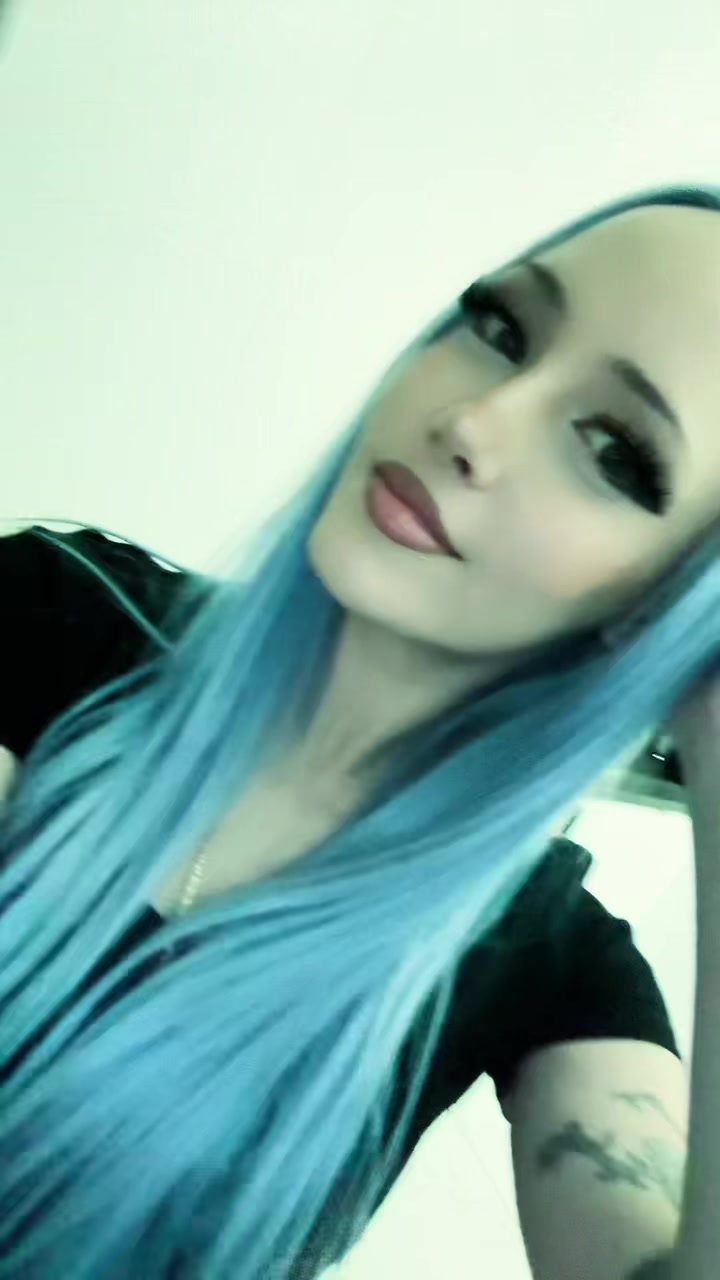 @✰ s i r e n ✰
