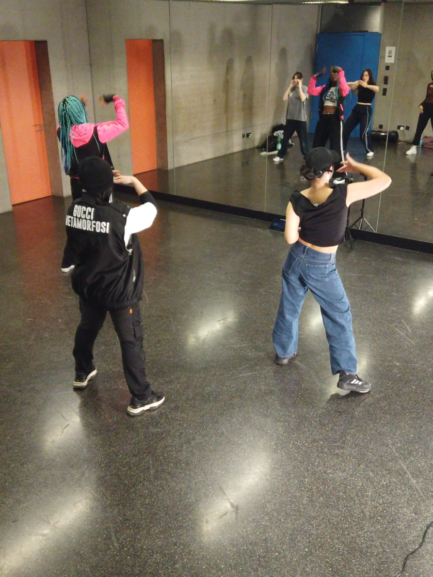 @VAO Dance Crew