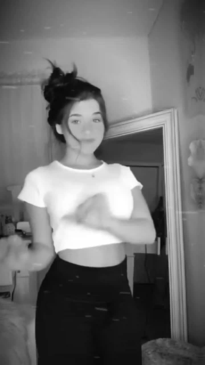 @𝐟𝐚𝐥𝐦𝐢𝐤𝐬𝐚