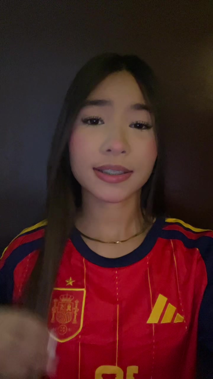 @𝒸𝒽𝒾𝓃𝒶.