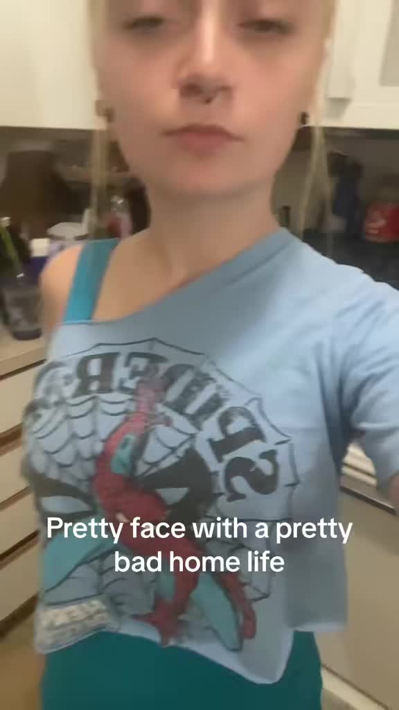 @😻