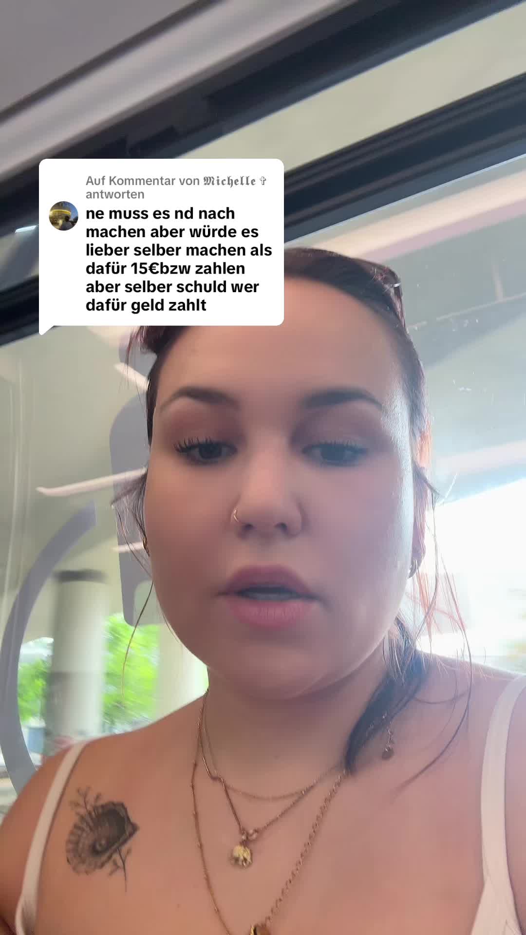 @laurassoberlife