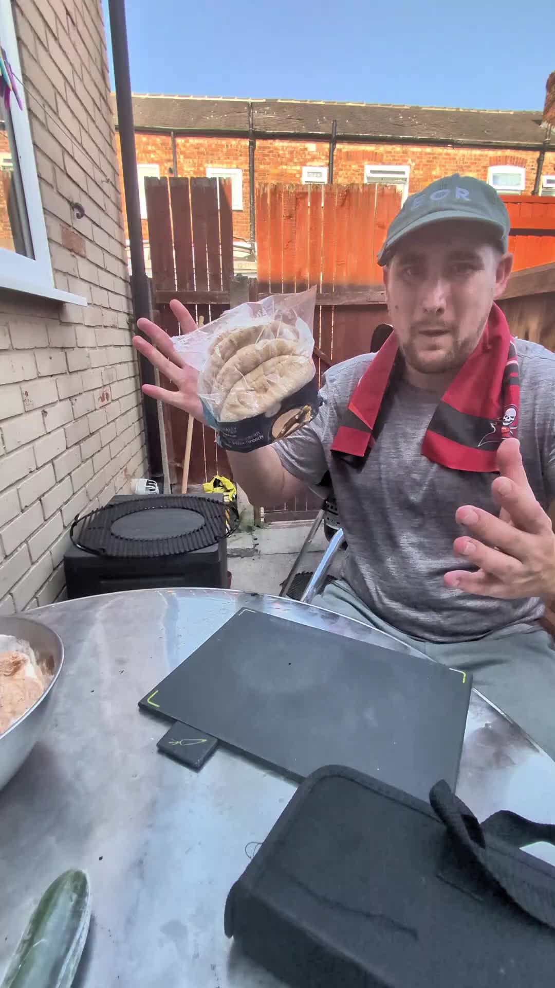 @Robbie Reviews