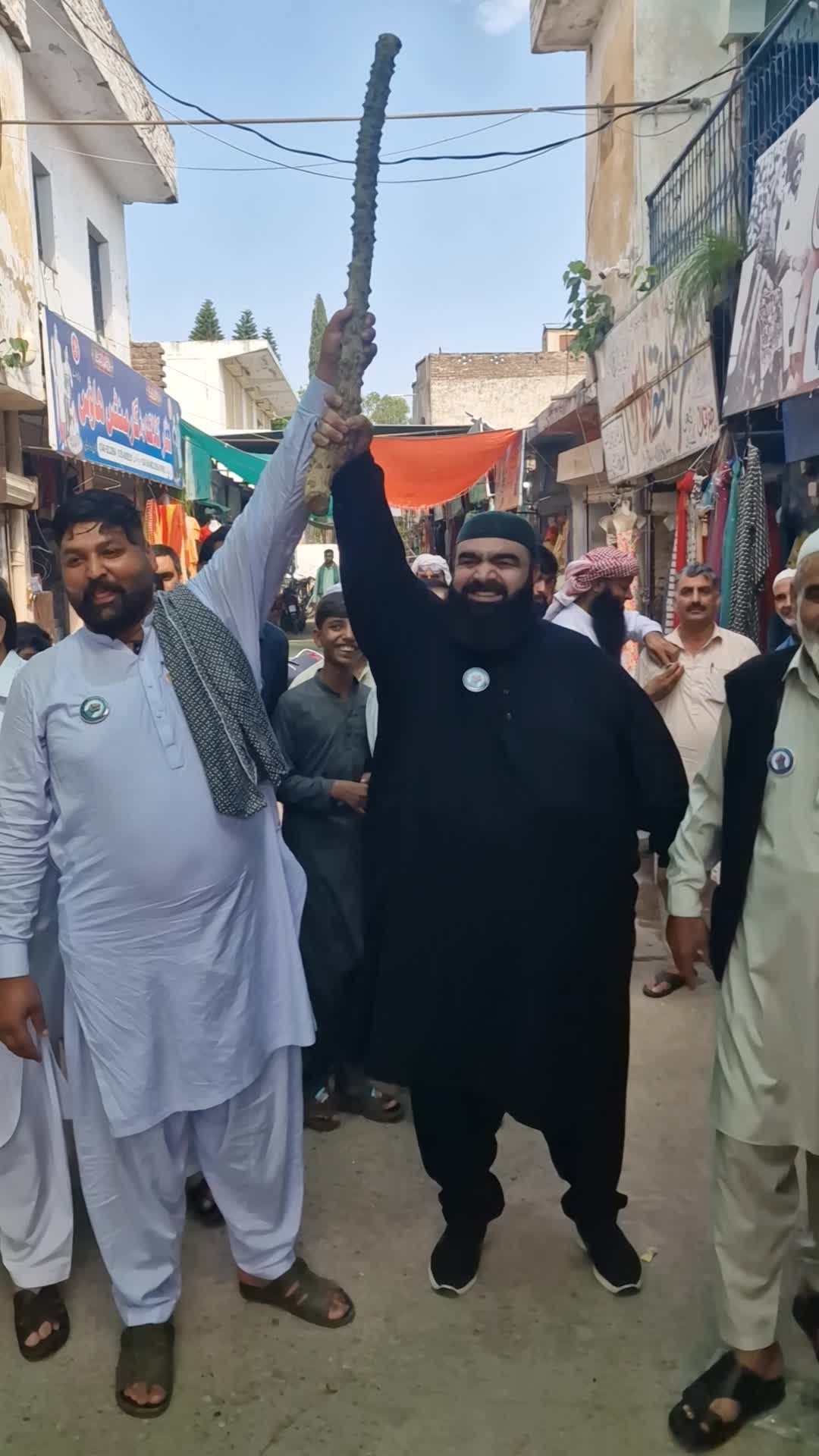 @shuJaa_Bhai