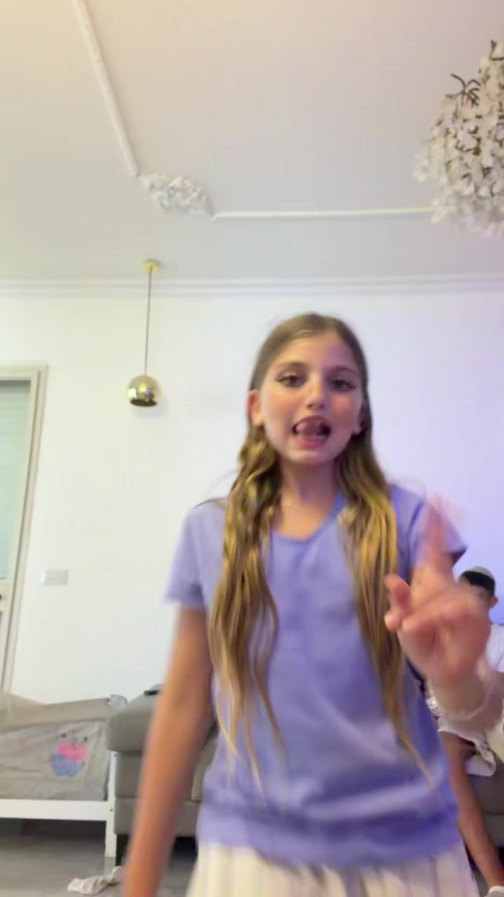 @מנור וטליה