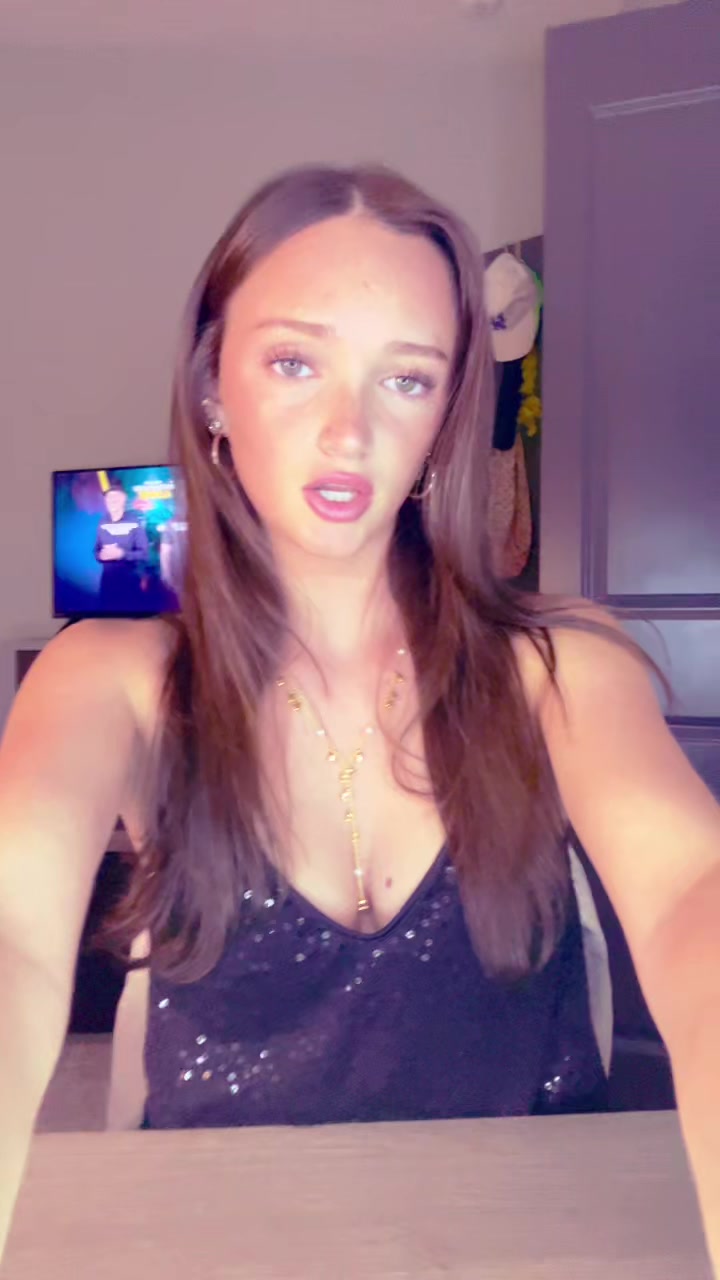 @viaslygirl85