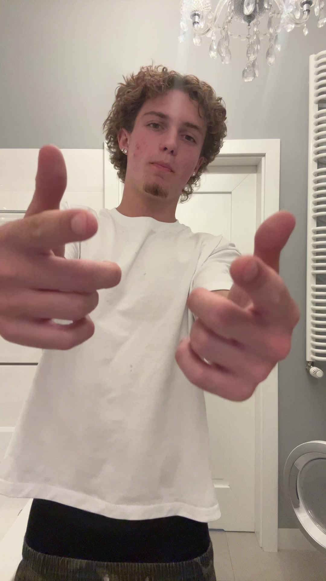 @Sqwimeee