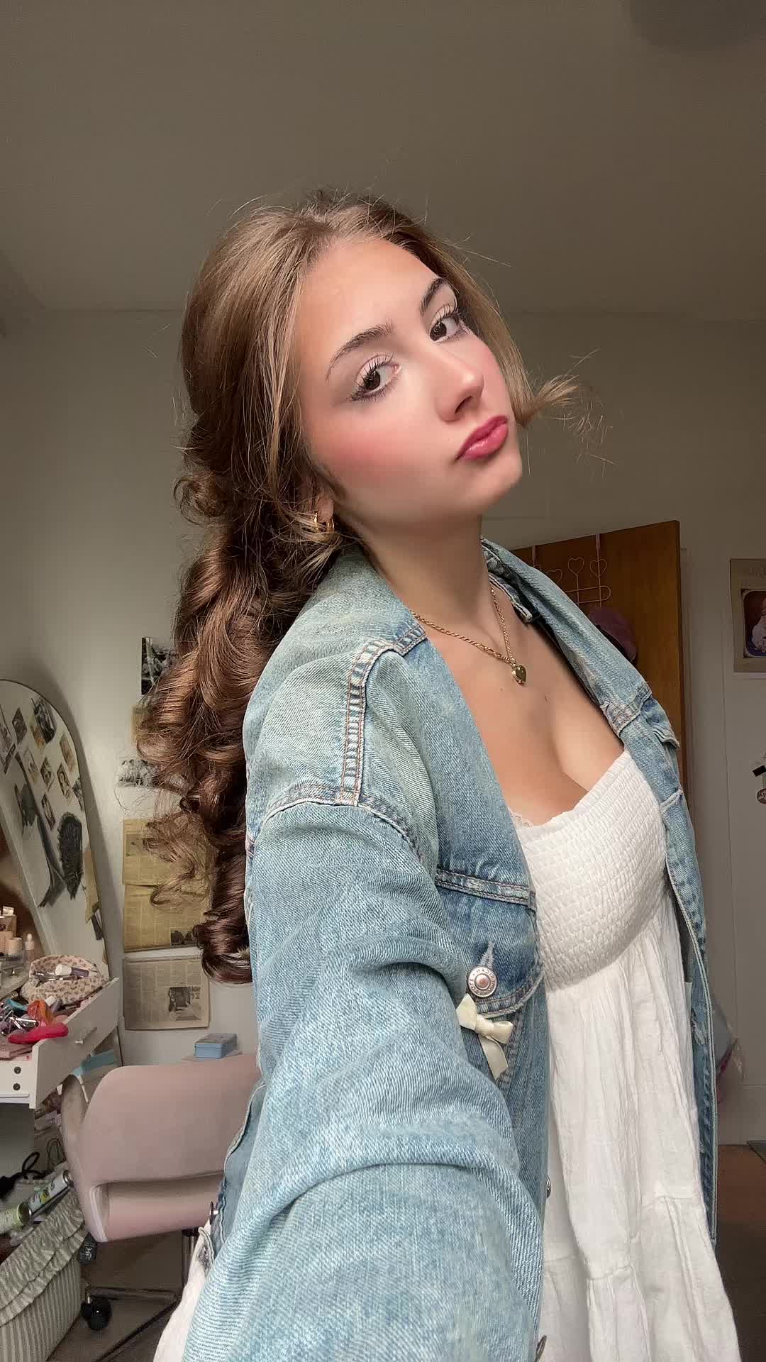 @Ana