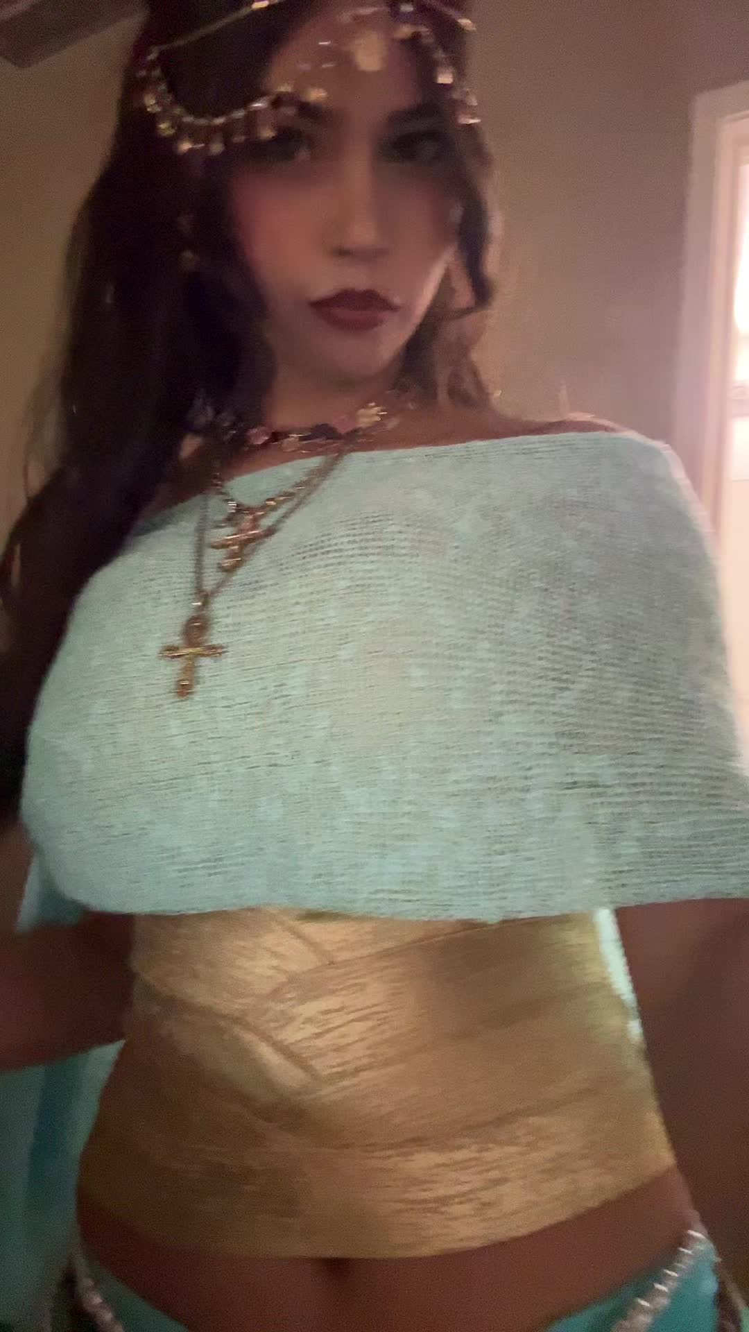 @ellyanna