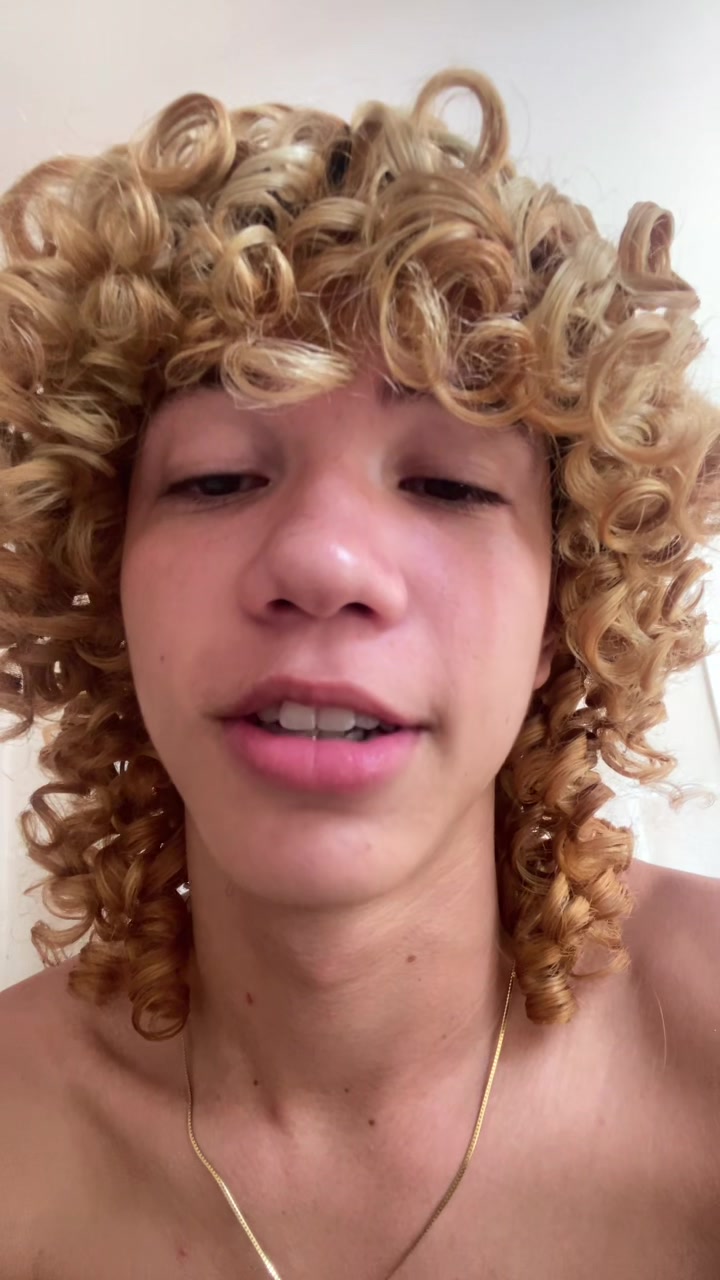 @𝖆𝖓𝖉𝖗𝖊𝖘 𝖙𝖊𝖈𝖈𝖆🧑🏼&zwj;🦱