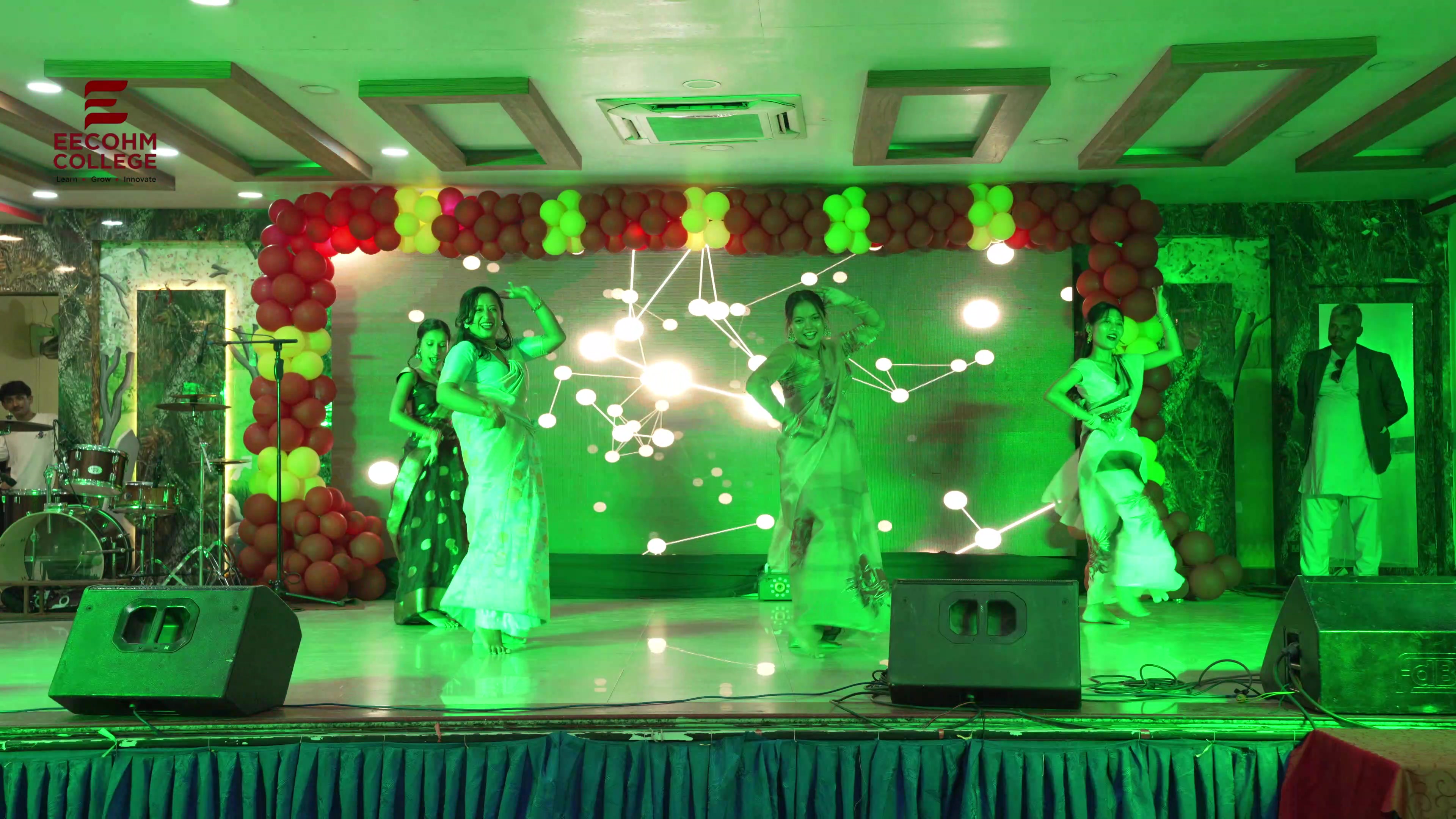 @Eecohm_College