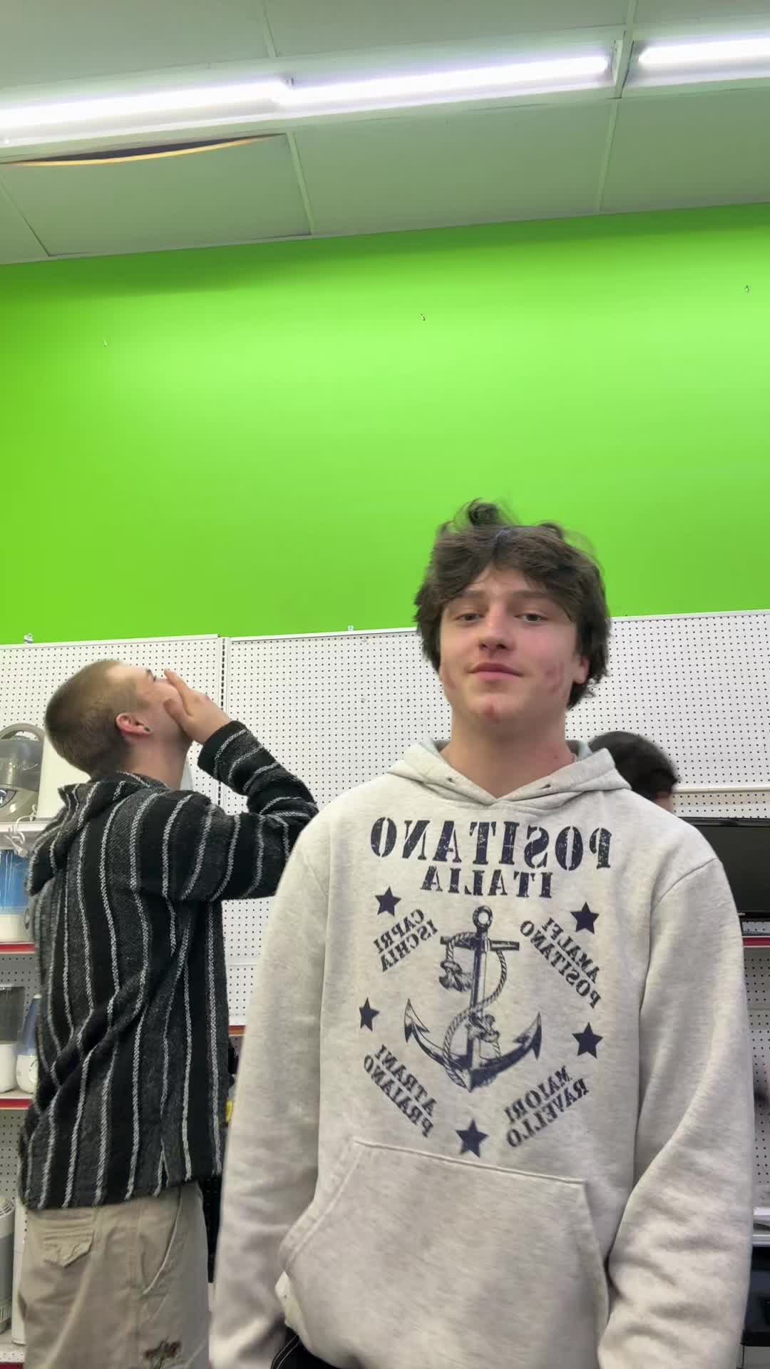 @james(GiggleSquad)