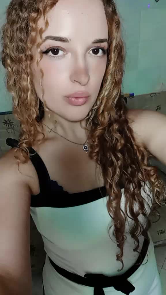 @Sofia__Lov___
