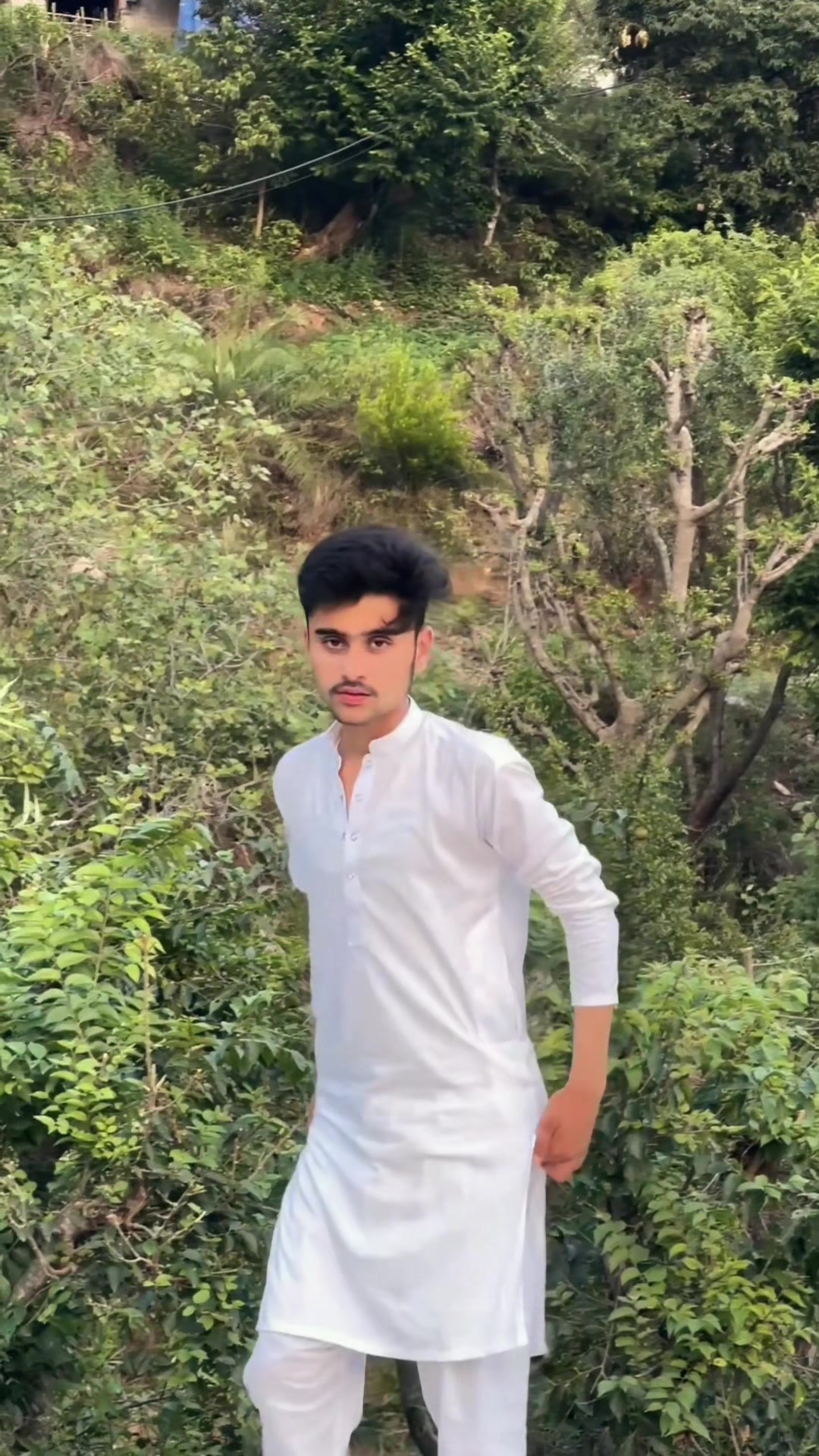 @𝐌𝐀𝐃𝐈𝐈🌙
