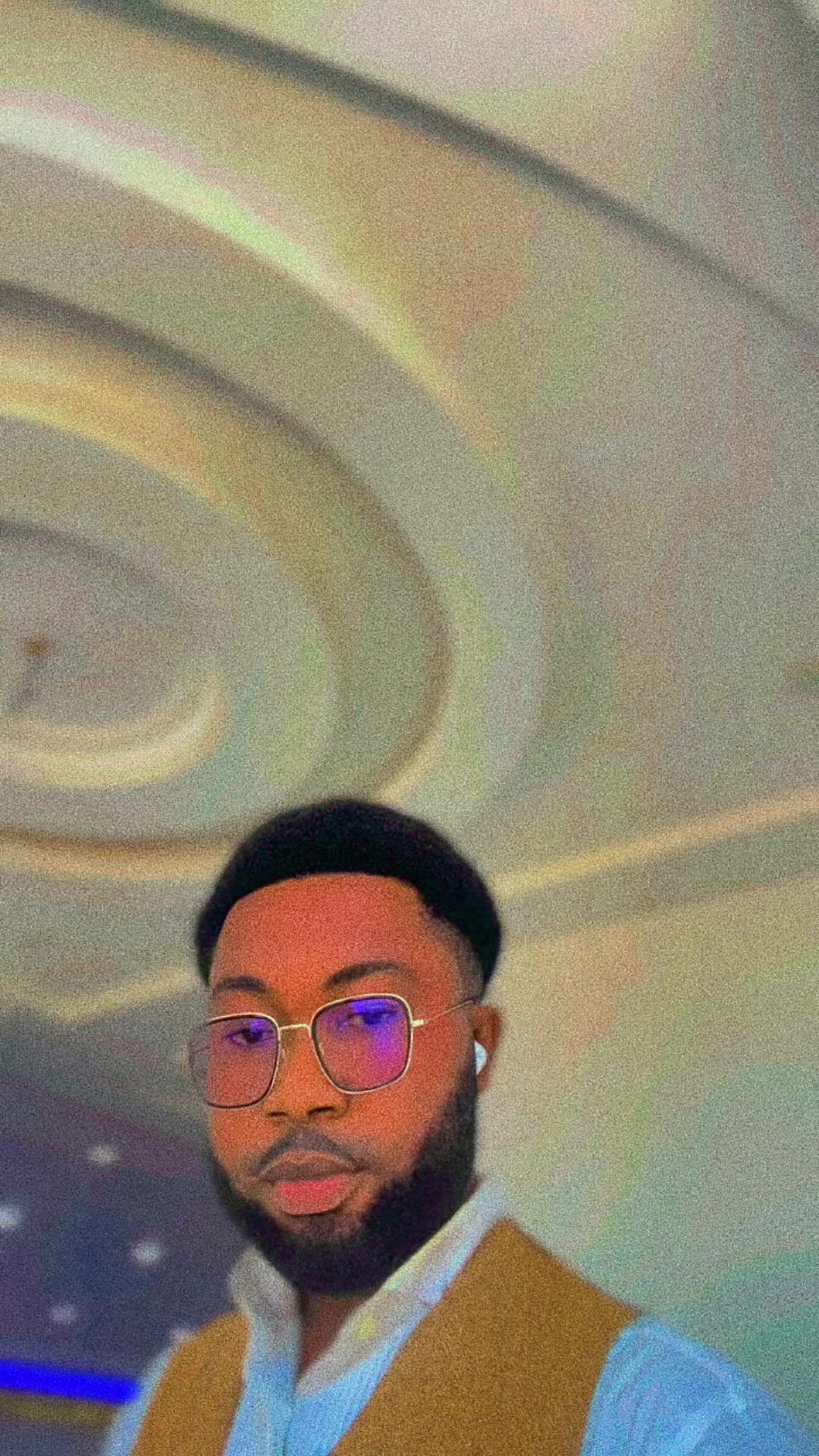 @HUGHES_LARRY 🇬🇭