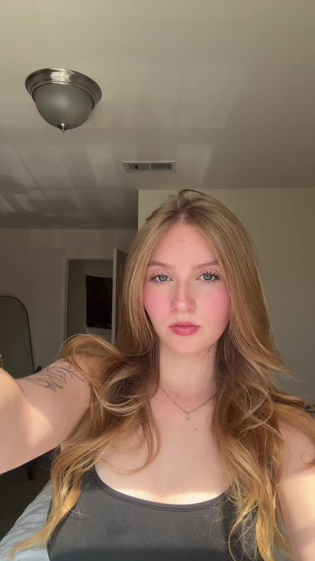 @lily