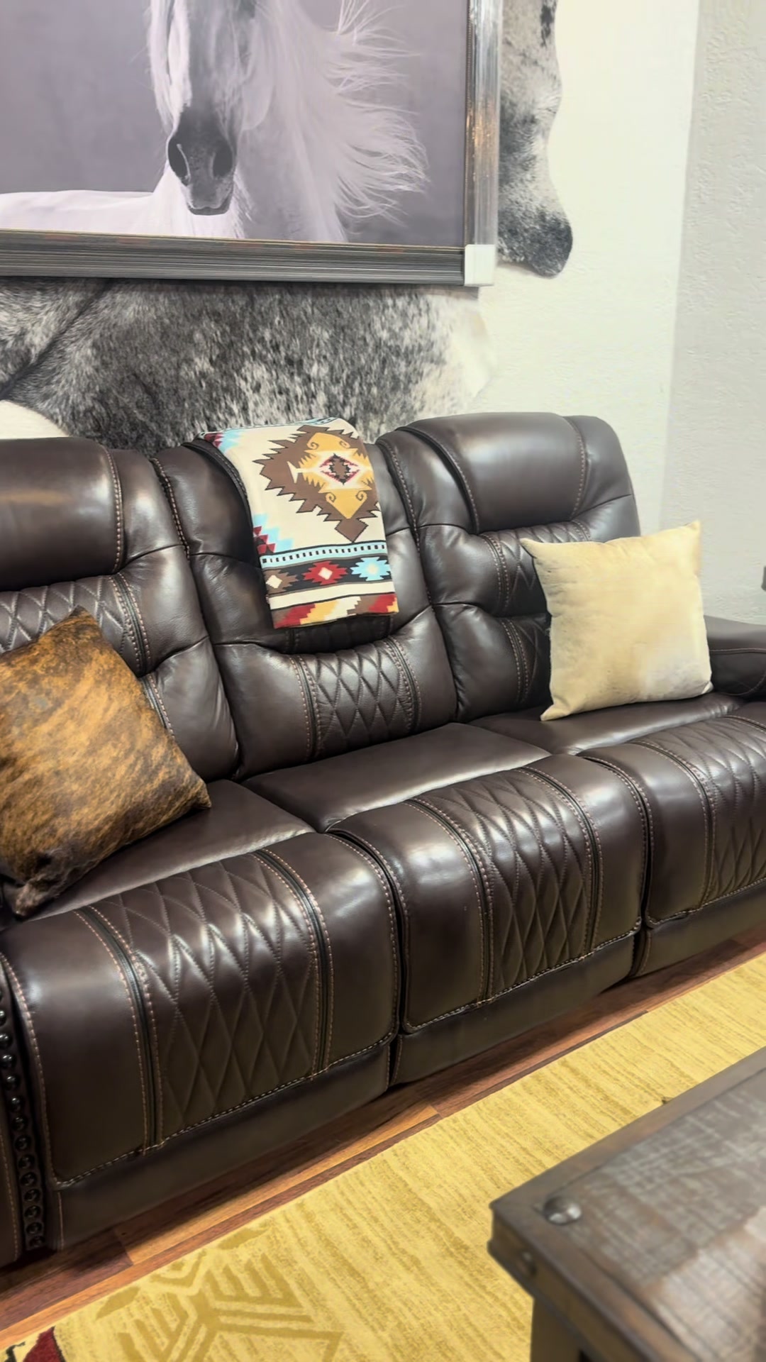 @RusticFurnitureDepot