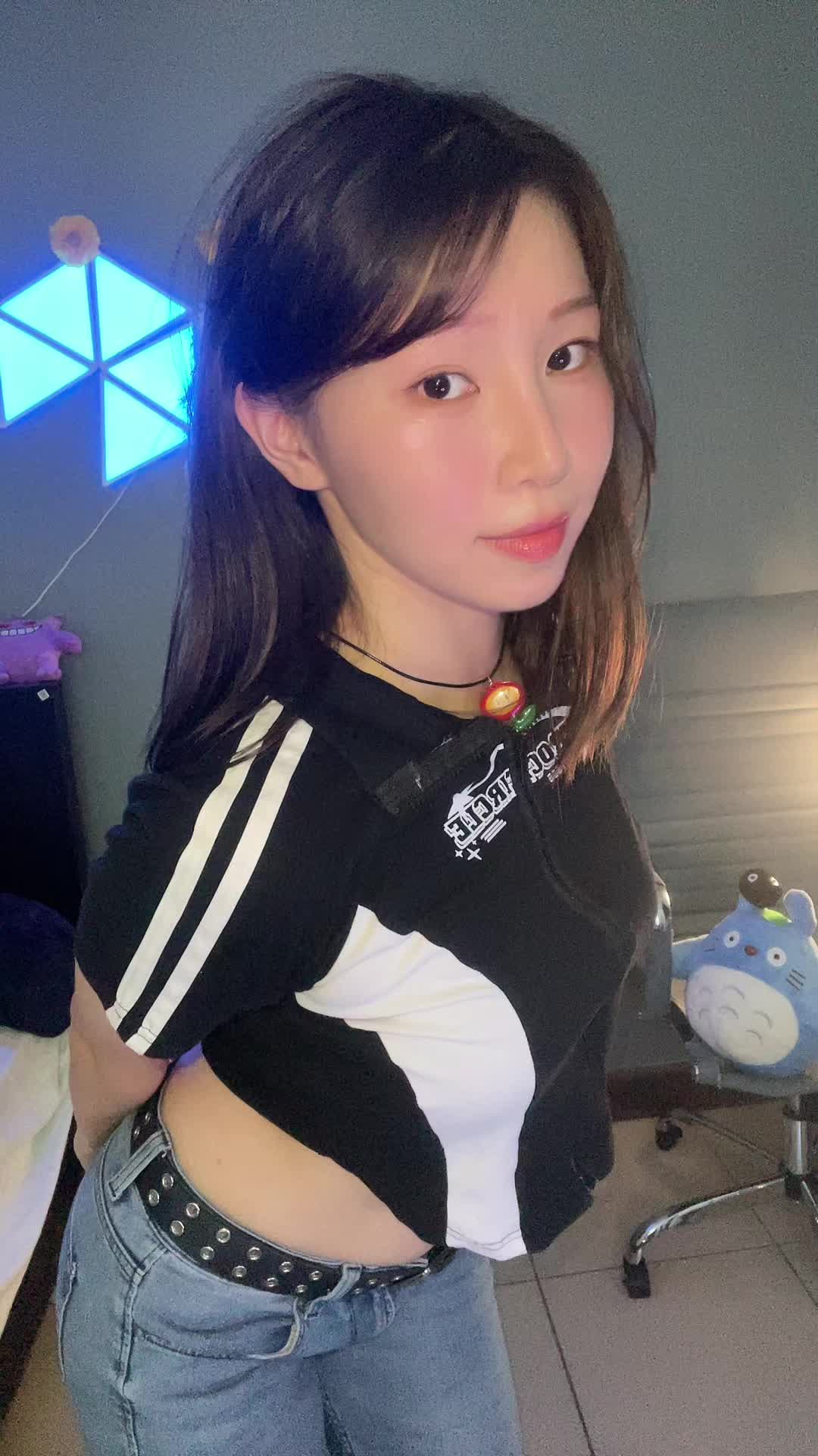 @klumsymina