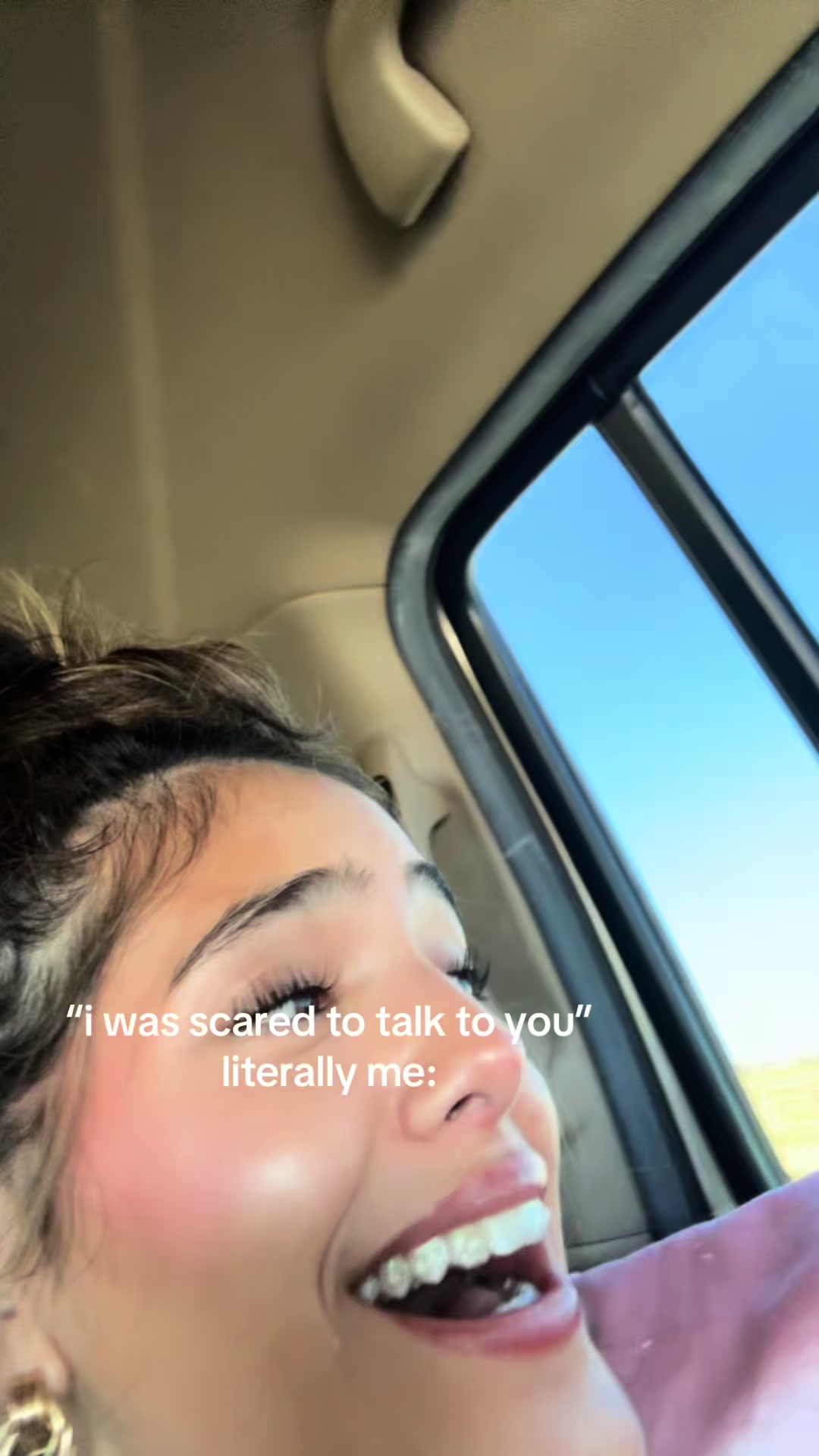 @miaviannee