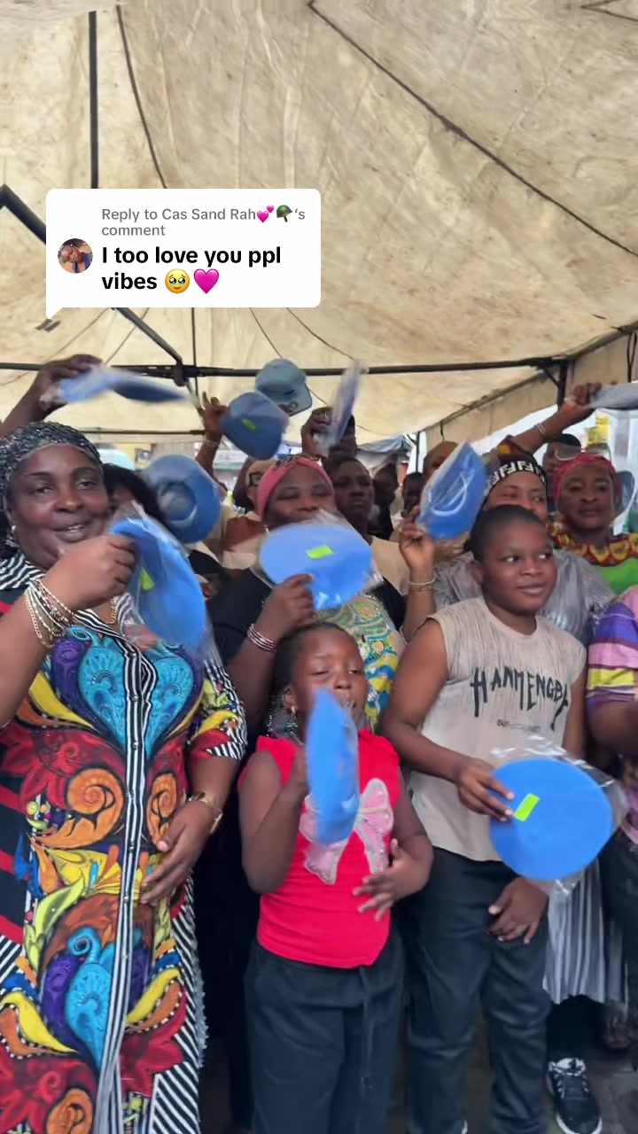 @YourfavouriteMandillasgirl🛍️