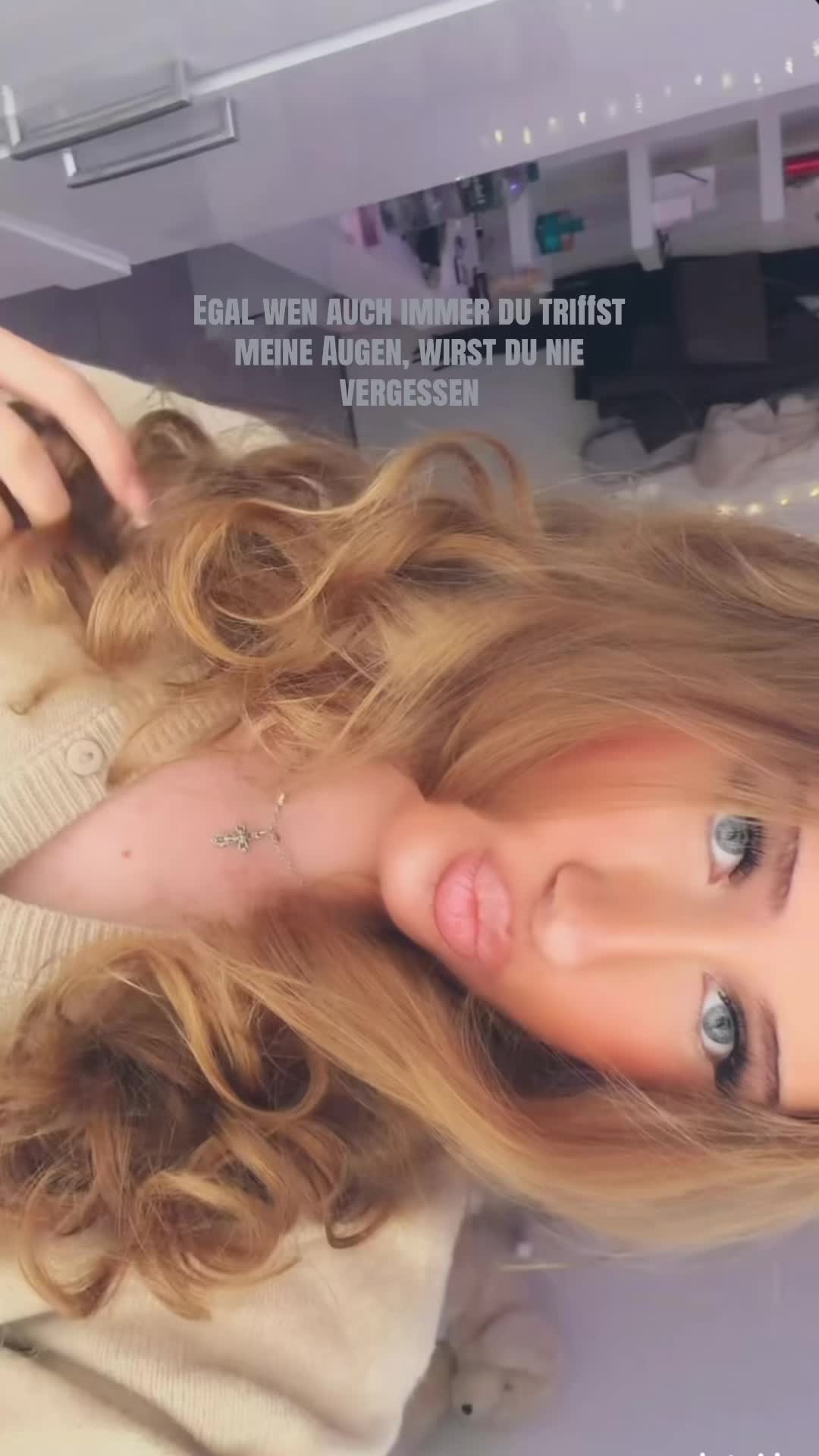@Мелани+7