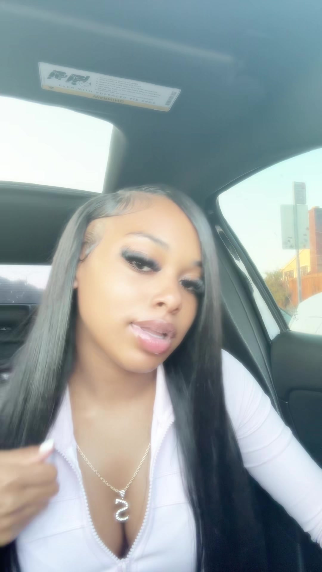 @Myaabzz