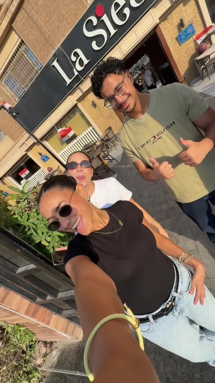 @Maria