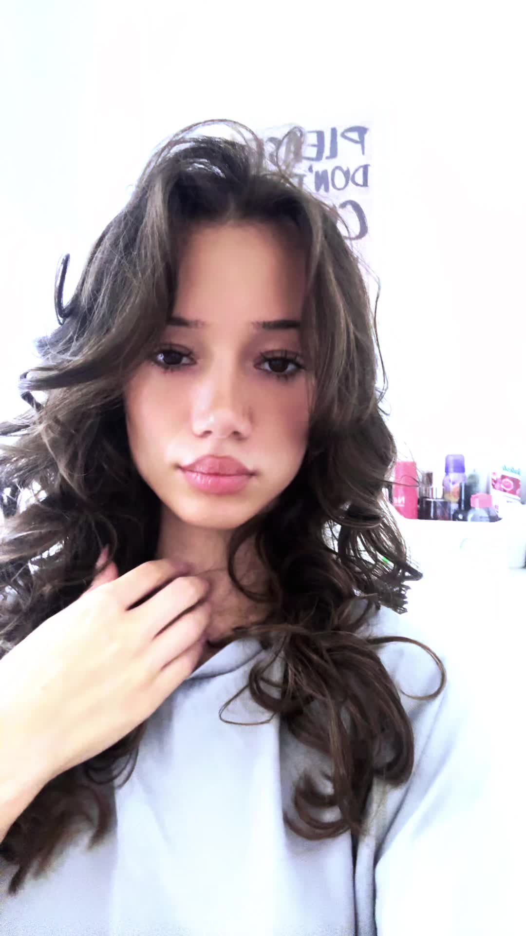 @Lara