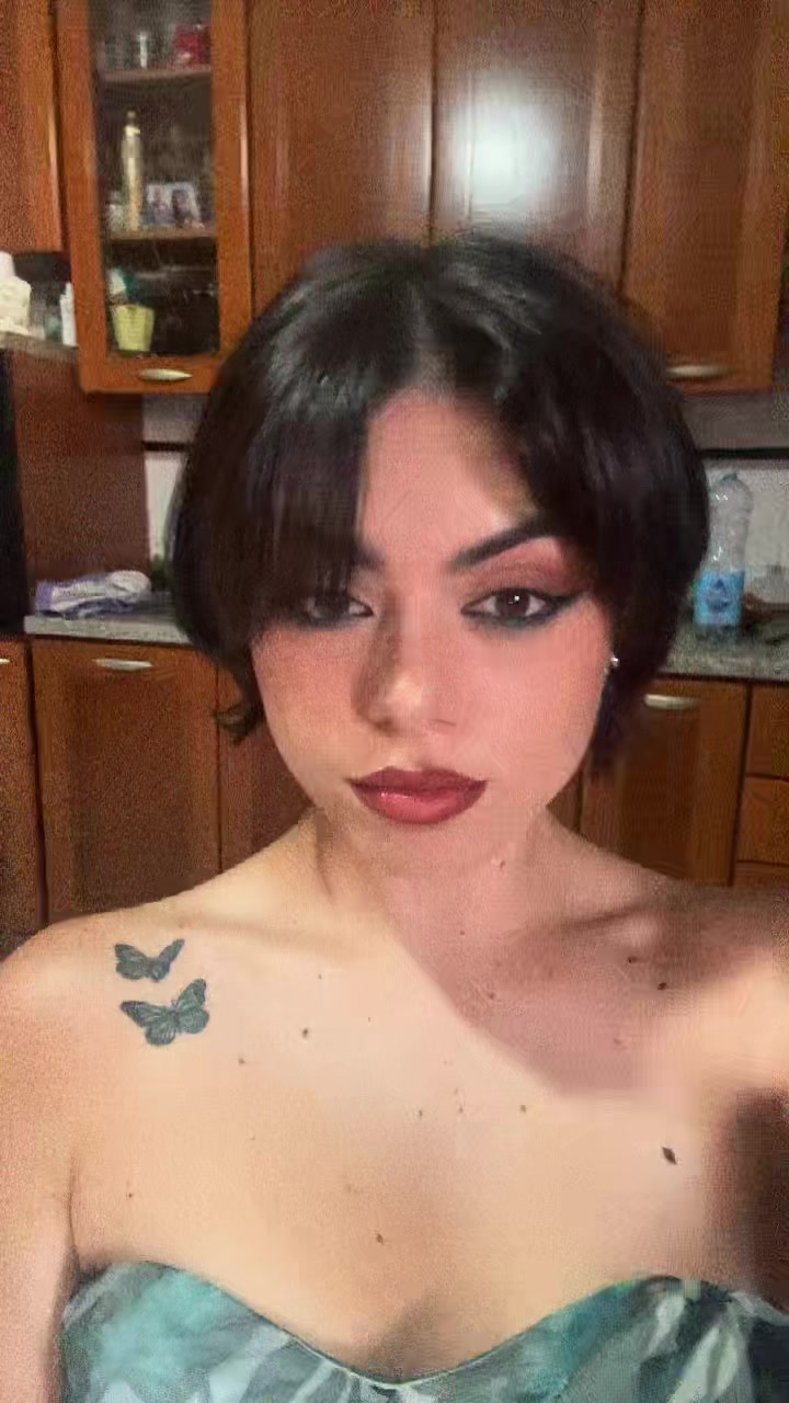 @Rosie_