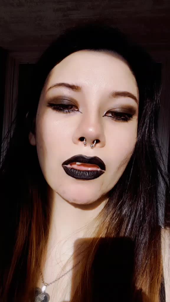 @freaks,love,and death🧛♀️❤️💀