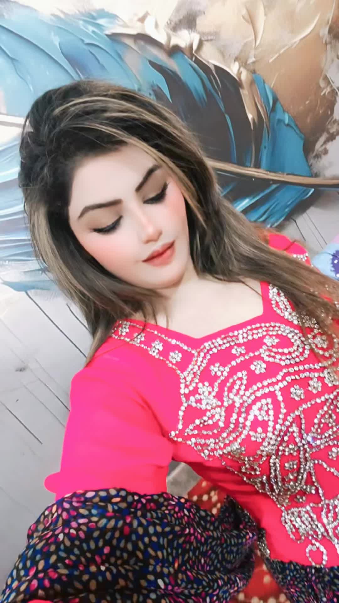 @😍Bushra Lewany