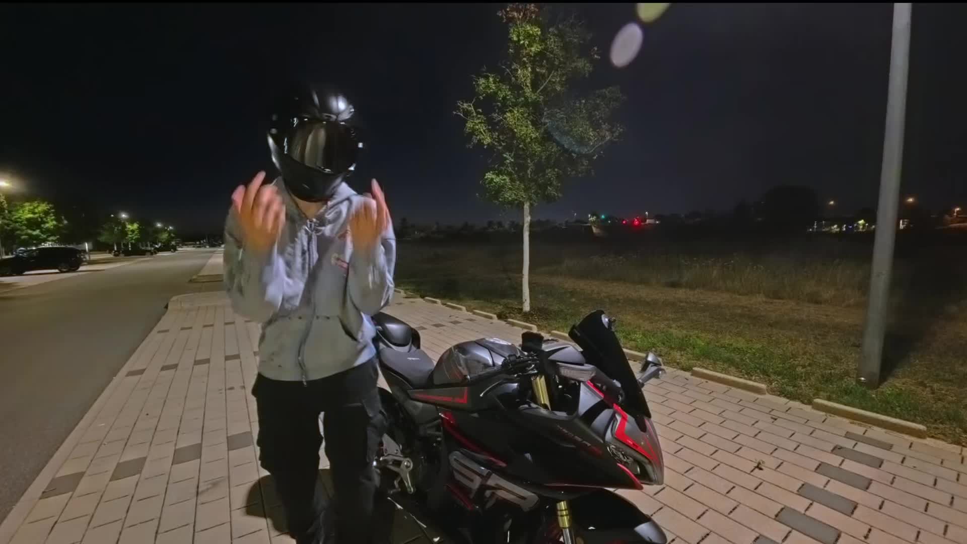 @Flez