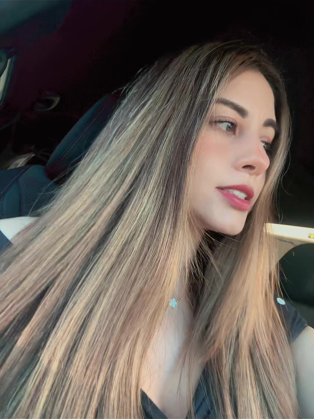 @LizzaSoto03
