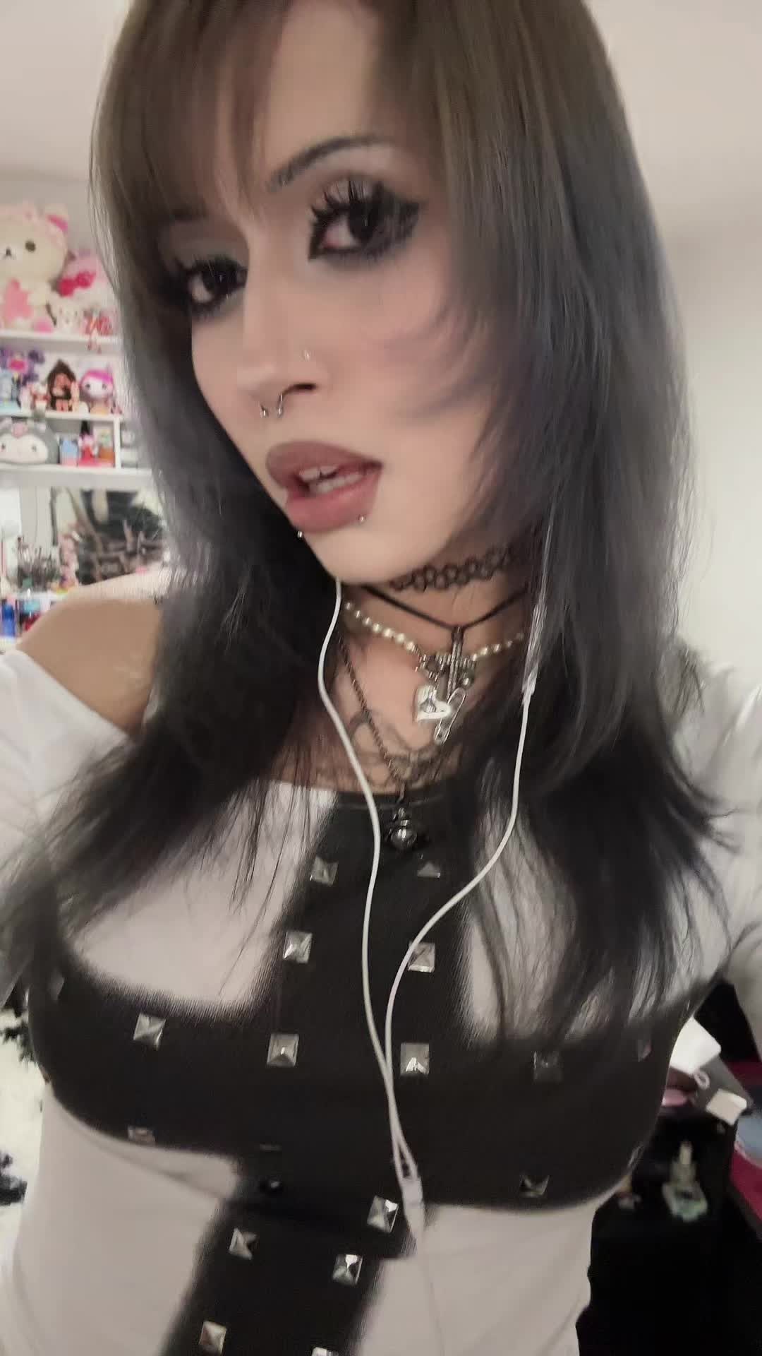 @๐
๐๐๐๐ ๐๐