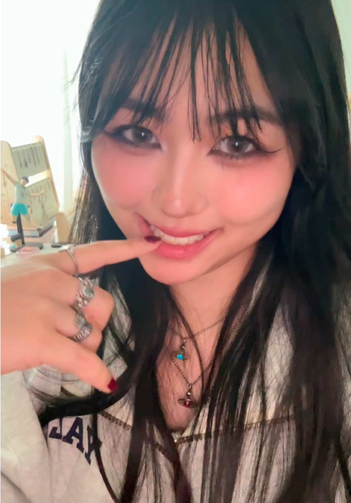 @๐ ๐ซ๐๐๐๏พ๏พ๏ฝฒ๏พใทใ
