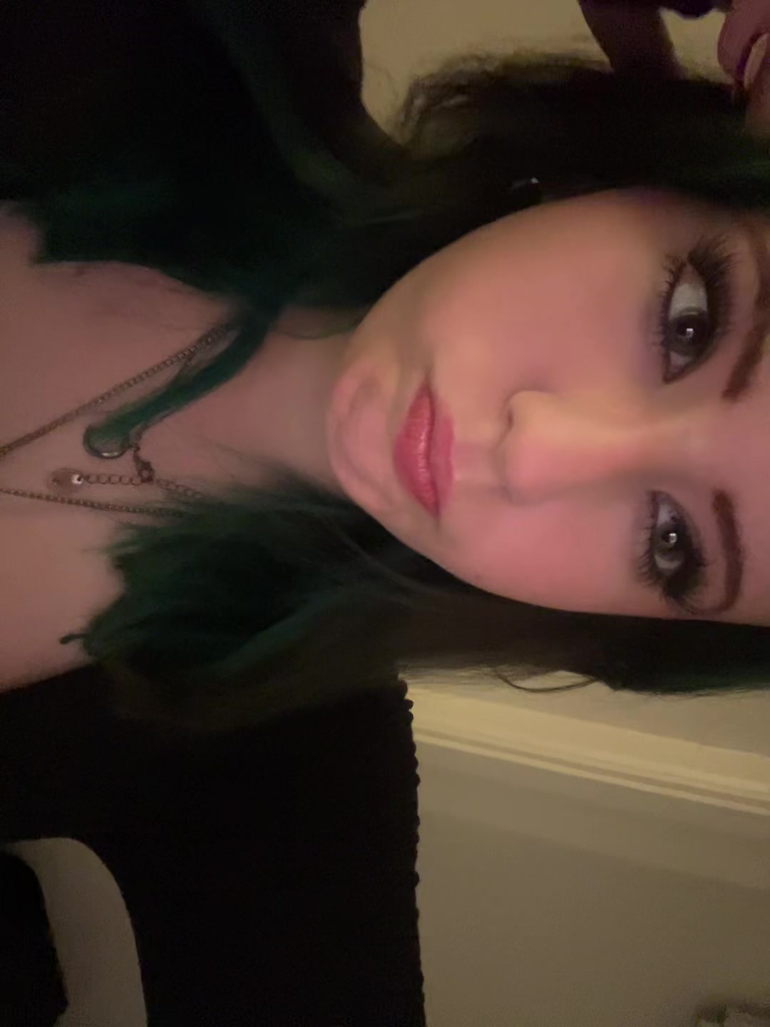 @Mꨄ︎