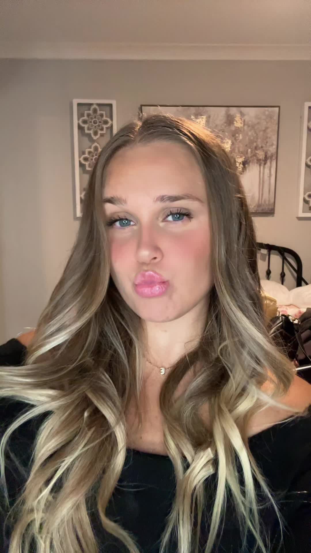 @Hannahnewberry