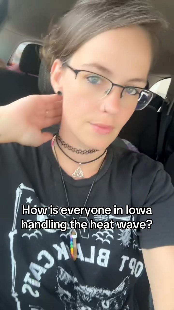 @🥀 Chaos Kayla | Midwest Mom🥀