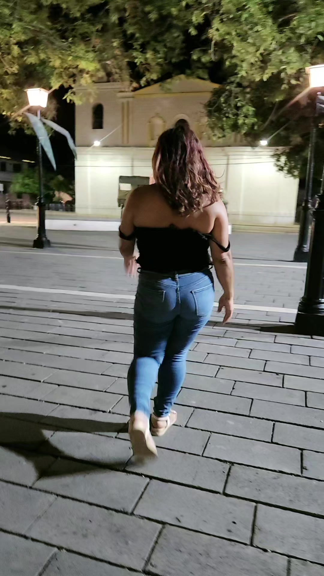 @patyburgos