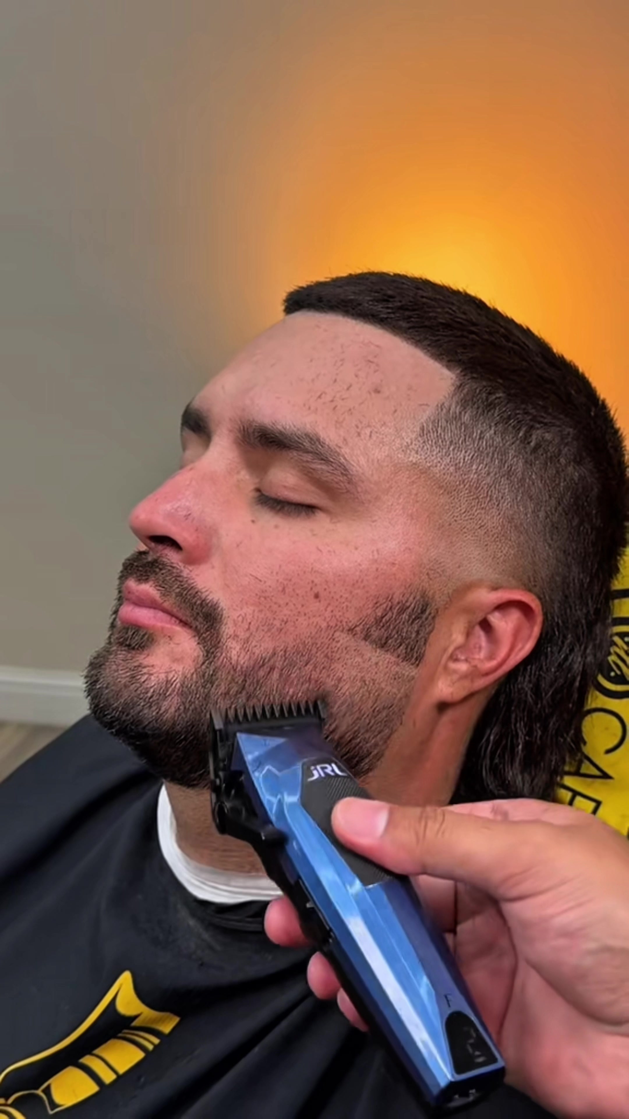 @Paco&bull;Los Banos Barber
