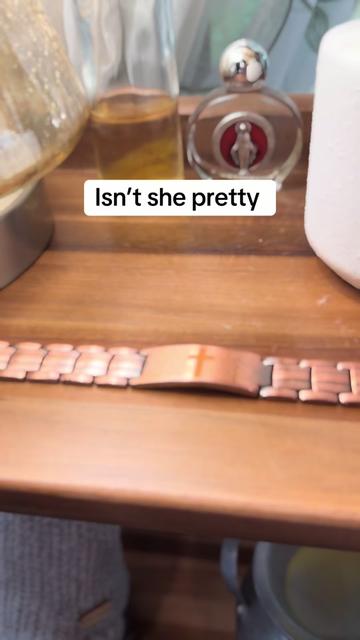 @Somebodys fine ass gma
