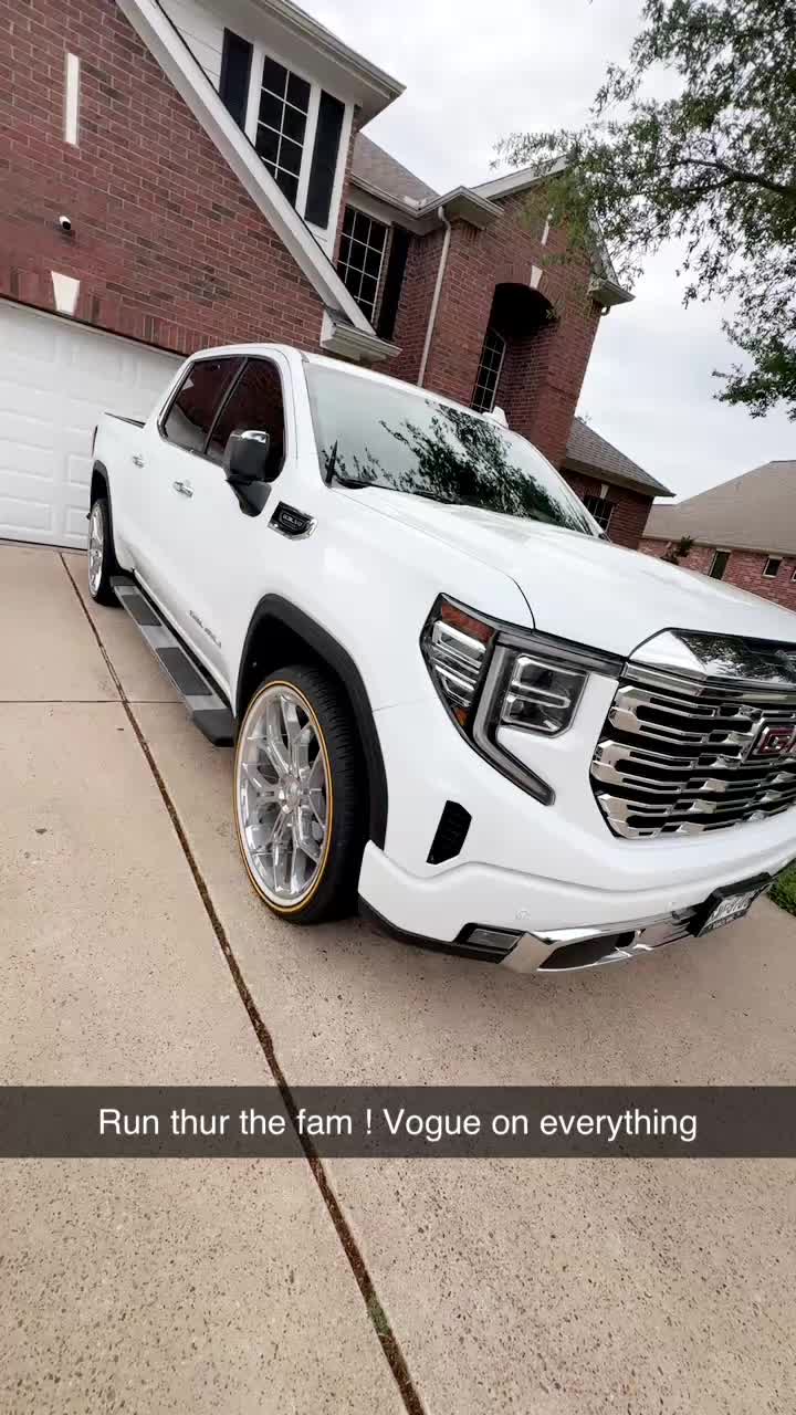 @__joelflores__