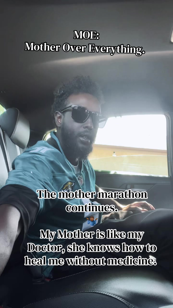 @RaaxeyeeAkAmommasboy