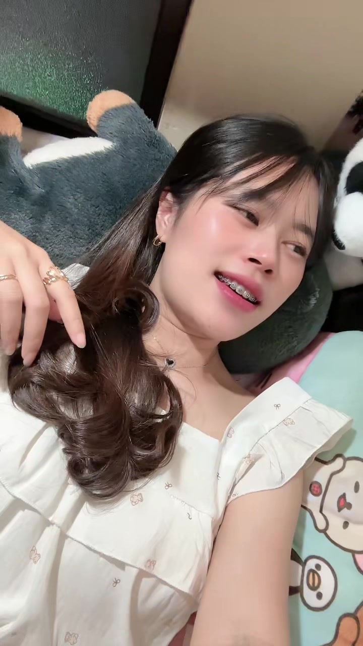 @๐ฅ๐ค