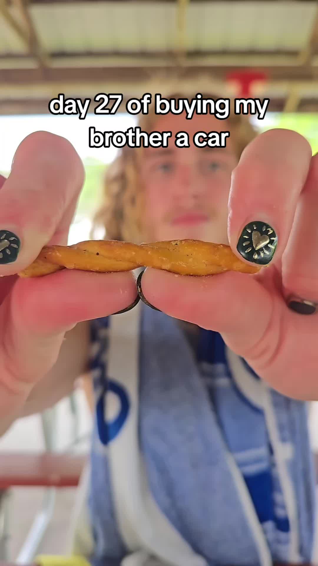 @GoldieGl0cks