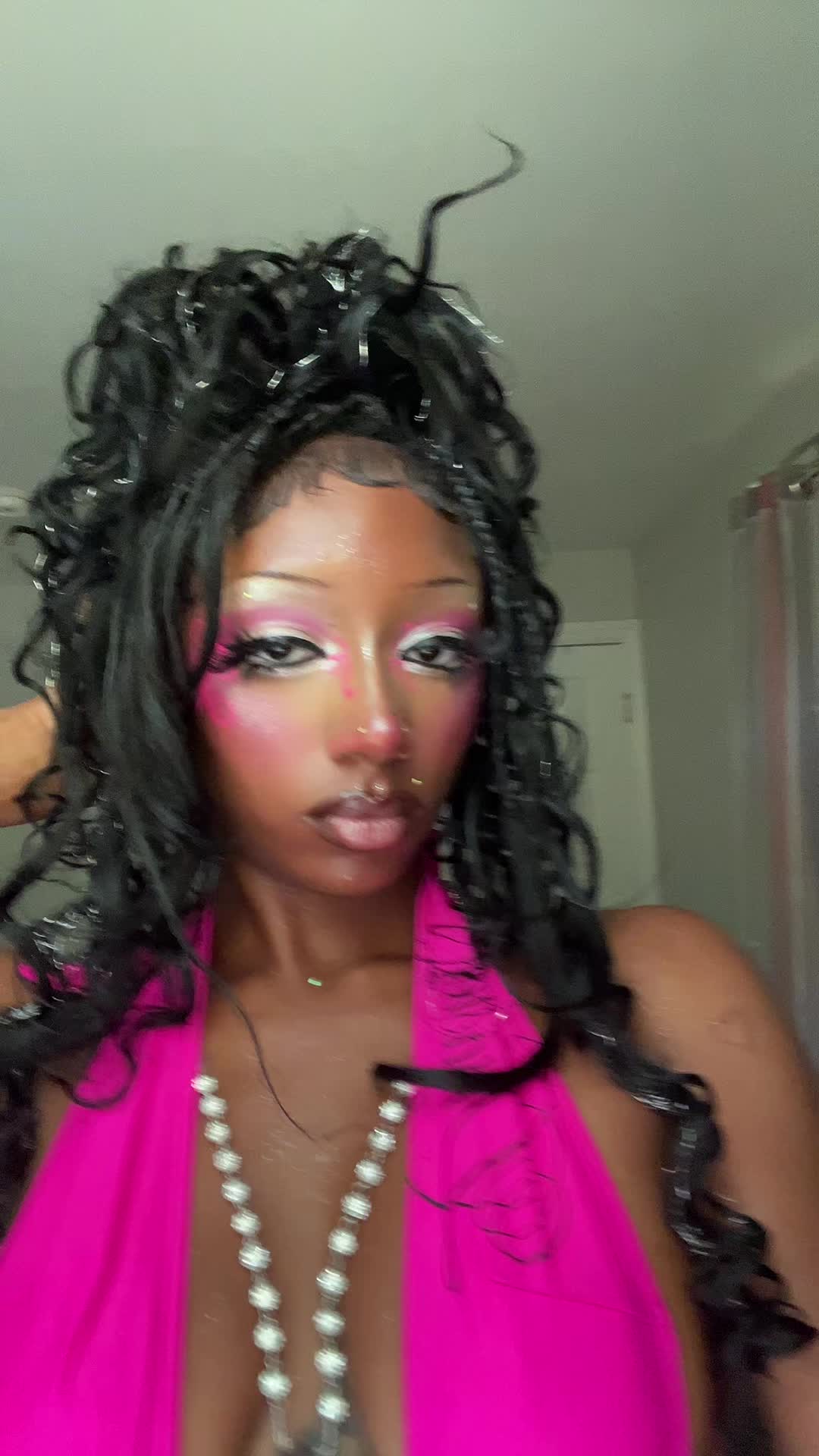 @Holyxtrin